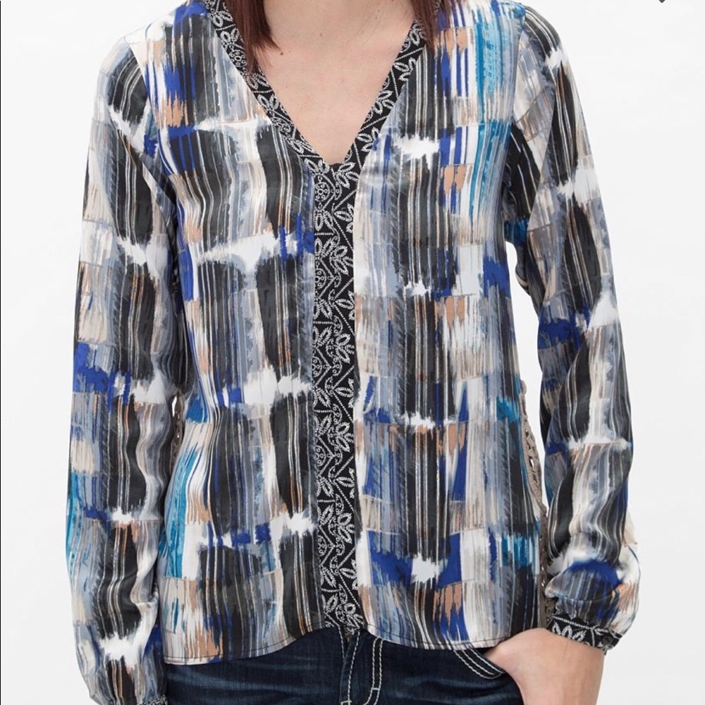 BKE Boutique blouse